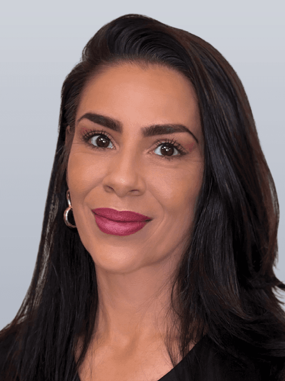 Headshot of Sandy Barnes